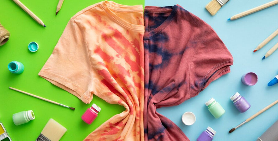 دو لباس در طیف رنگی متفاوت