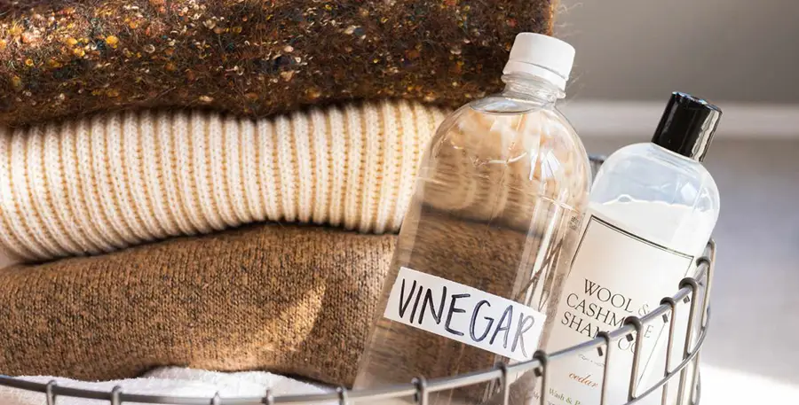 لکه بر های مخصوص برای شستشو پارچه فوتر و پشمی