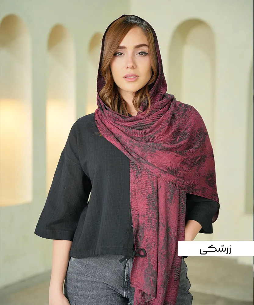 شال ژاکارد طرح بندی پلیسه N31265 زرشکی